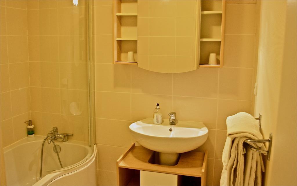 L'Hotel Du Perigord Aubeterre-sur-Dronne Phòng bức ảnh